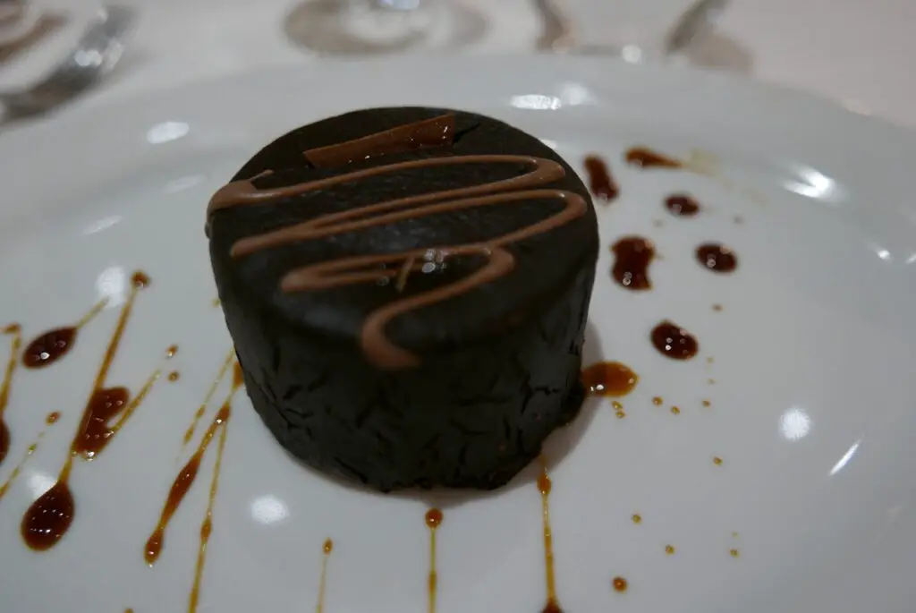 Fondant au chocolat au restaurant de l'hotel d'oujda