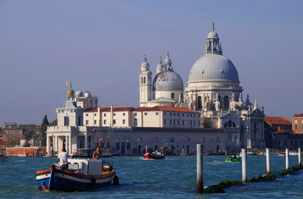 La pointe de la Douane de Venise