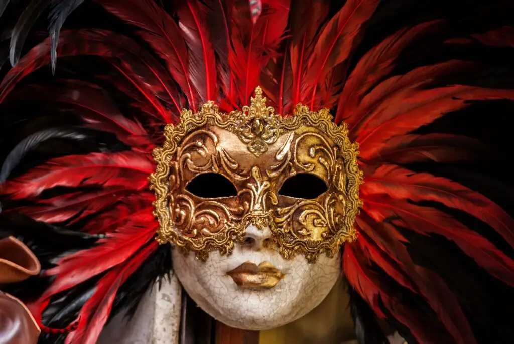 Le masque de Venise très connus