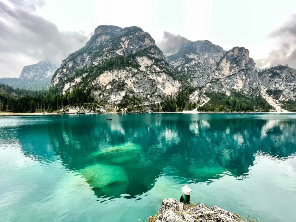 lac des braies ambiance nuageuse dolomites-2