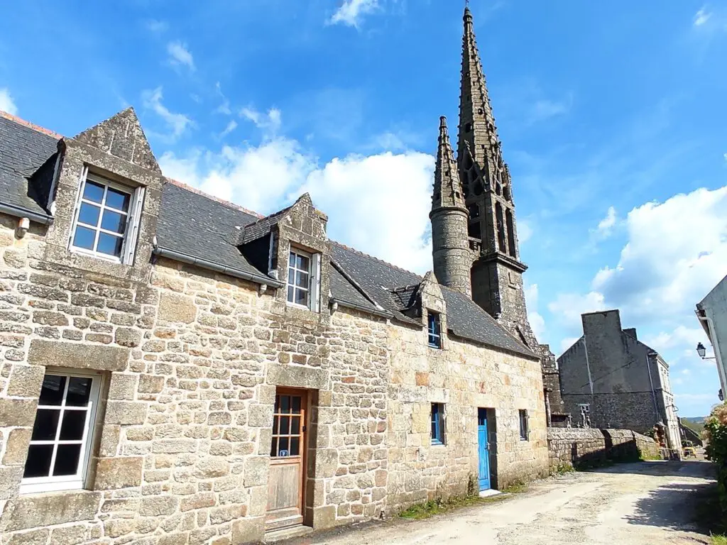 le bourg pittoresque de Kerlaz, dommage que je sois arrivé sur le GR®38...