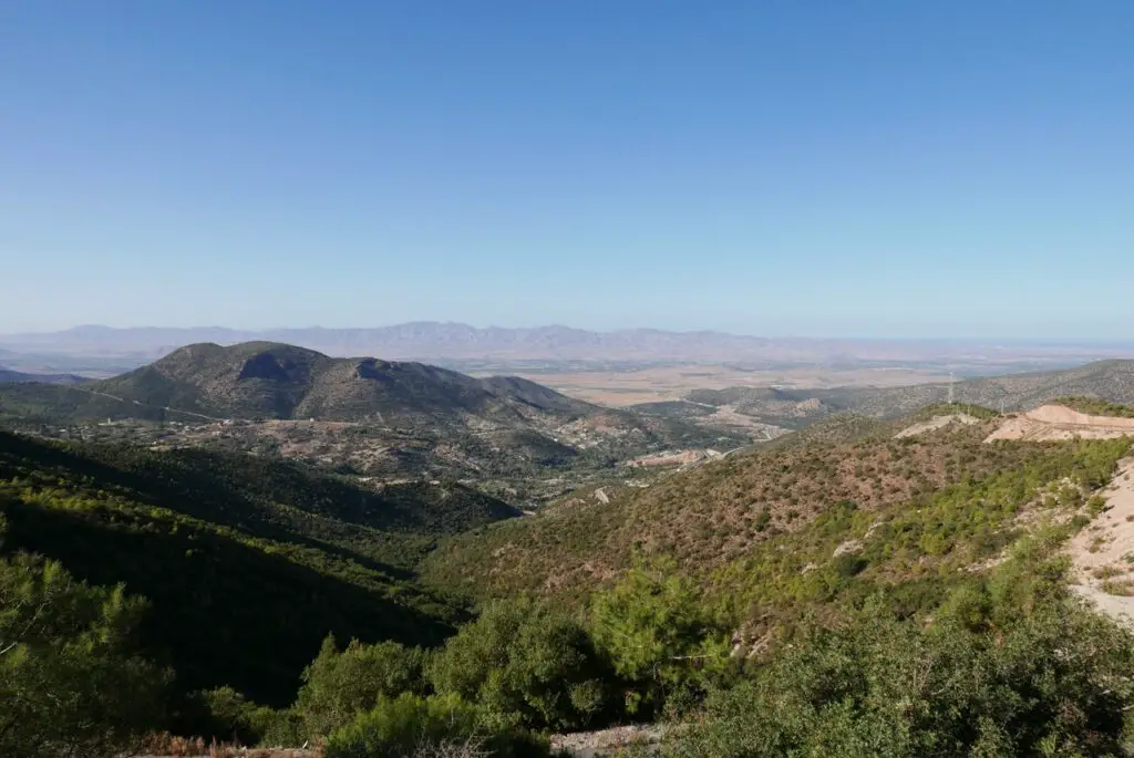 Vue sur la méditerranée depuis le massif de Beni Snassen au Maroc