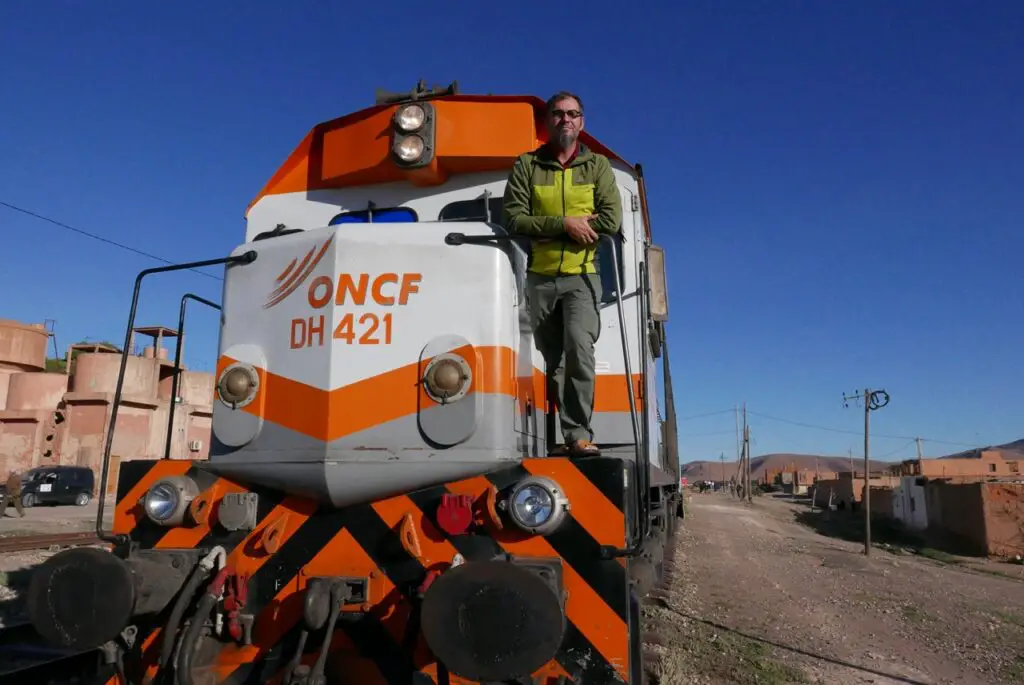 Train ONCF de l'oriental désert Express au Maroc