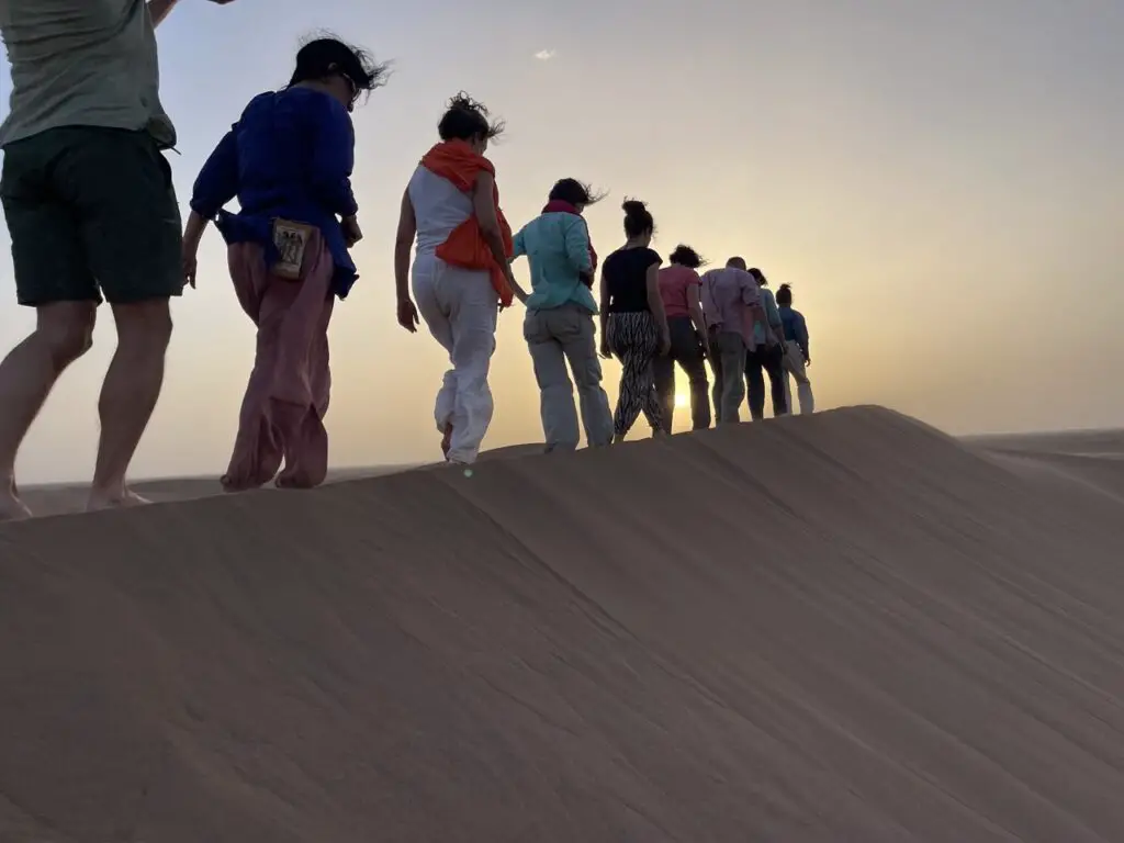 Voyage initiatique dans le désert Marocain avec Ali Khatar âmes du désert