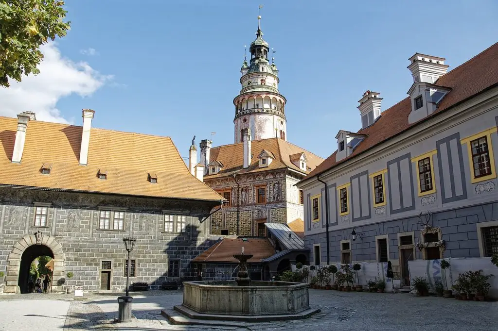 Cour château de Cesky Krumlov 