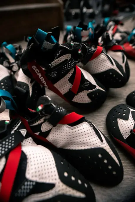 design et fermeture chausson scarpa furia air