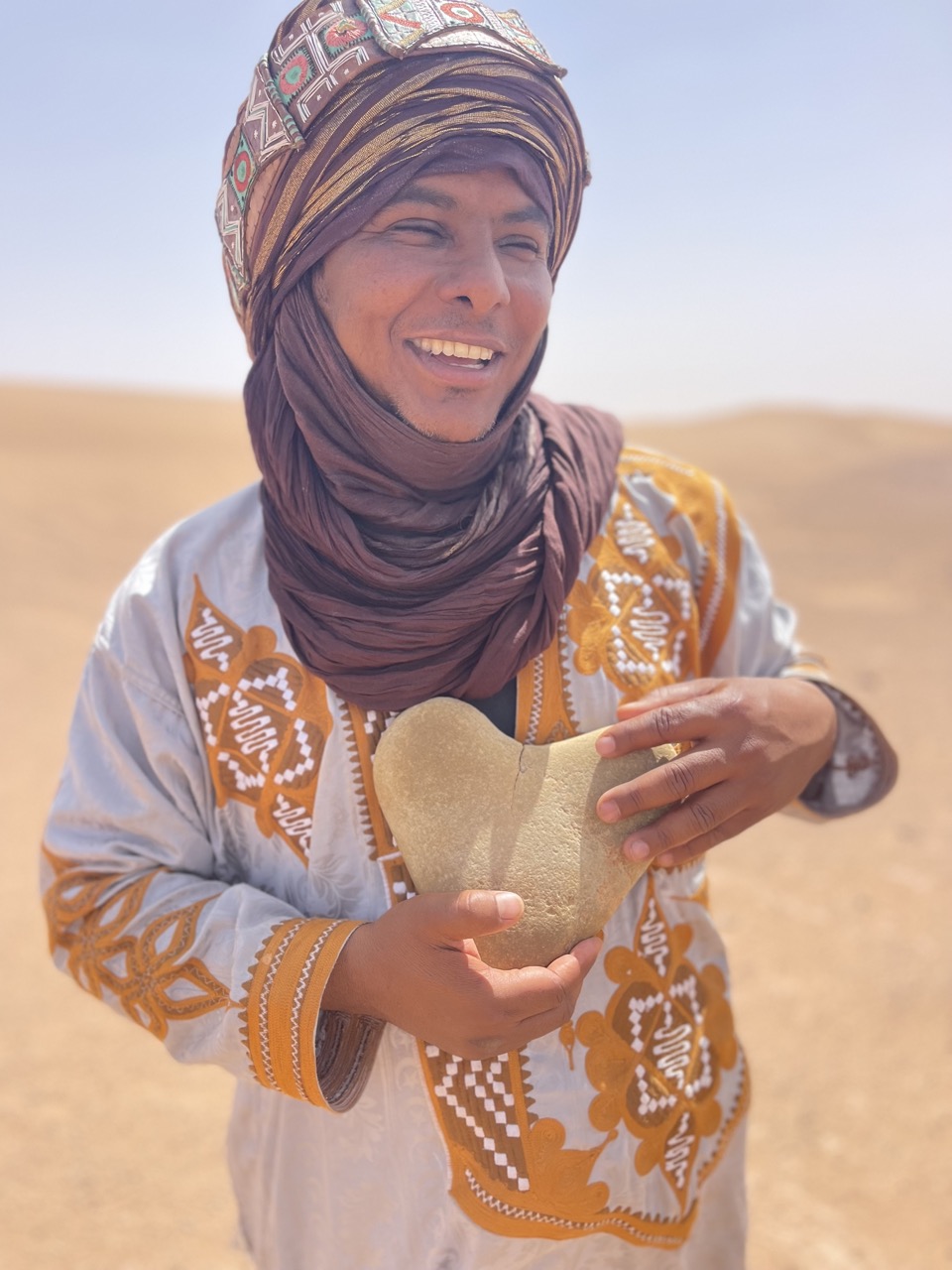 Ali KHATAR guide spirituel pour l'agence marocaine âmes du désert et fondateur de Gaïa