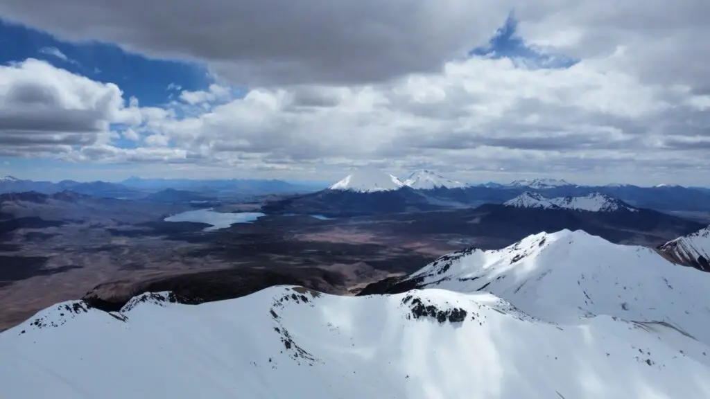 sommet de l'acotango le 6000m le plus accessible de bolivie