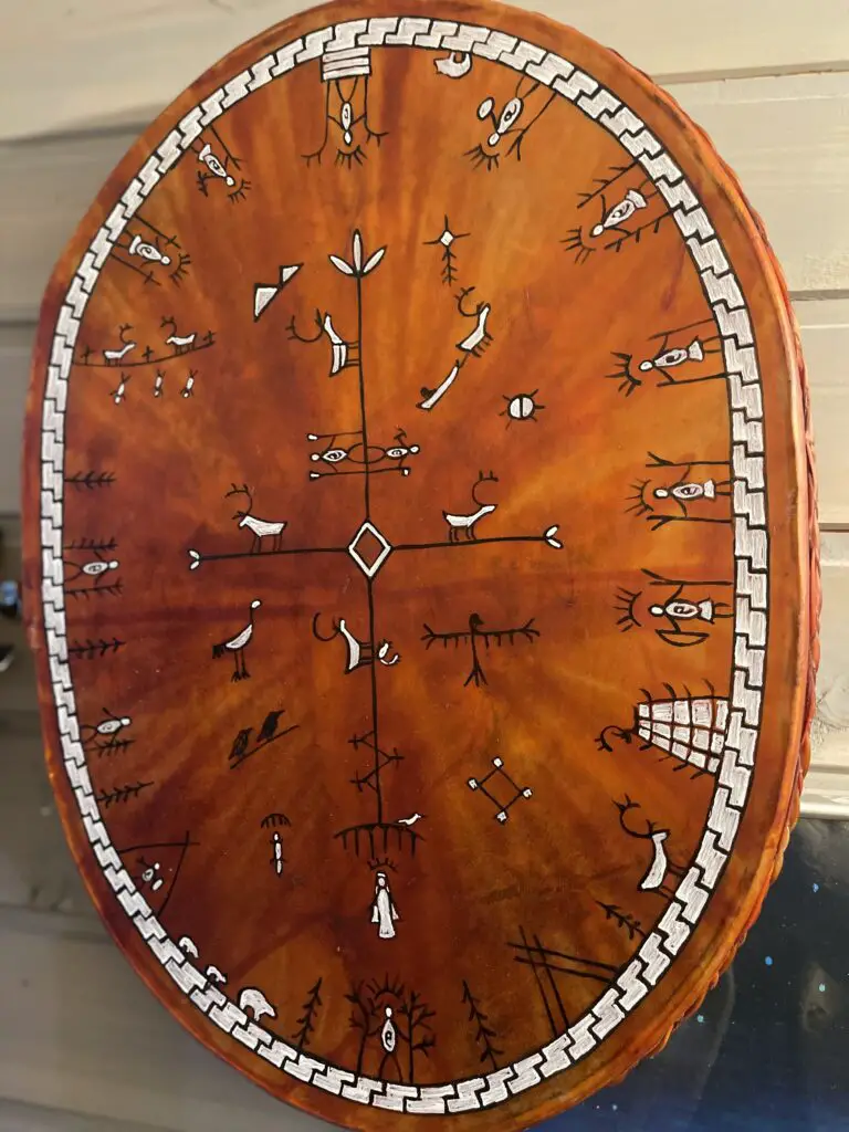 Le tambour (Goavddis), âme vibrante et carte du cosmos