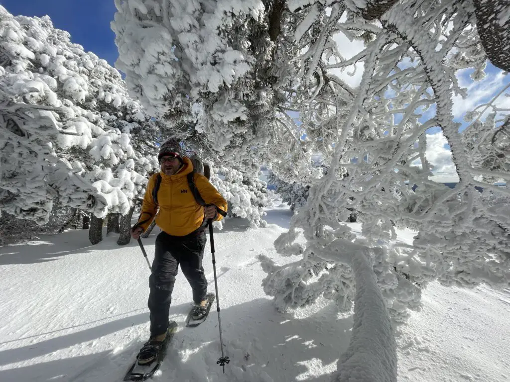 raquettes à neige autour de l'observatoire du Mont aigoual