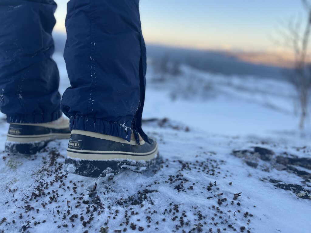 Test terrain des bottes de neige Caribou de Sorel