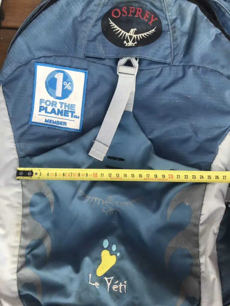 largeur poche extérieur strecth talon 22 version 2010