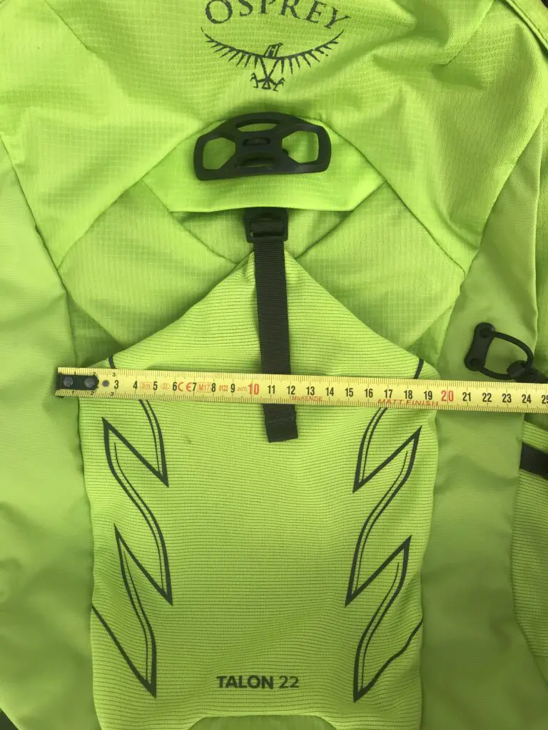 largeur poche extérieur strecth talon 22 version 2021