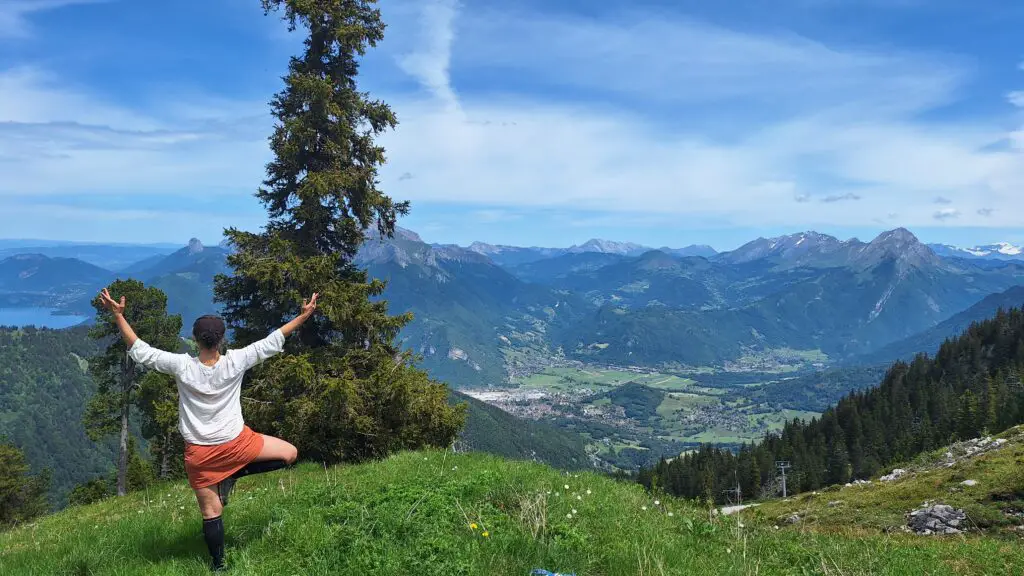 Retraite rando yoga les sentiers d'helene