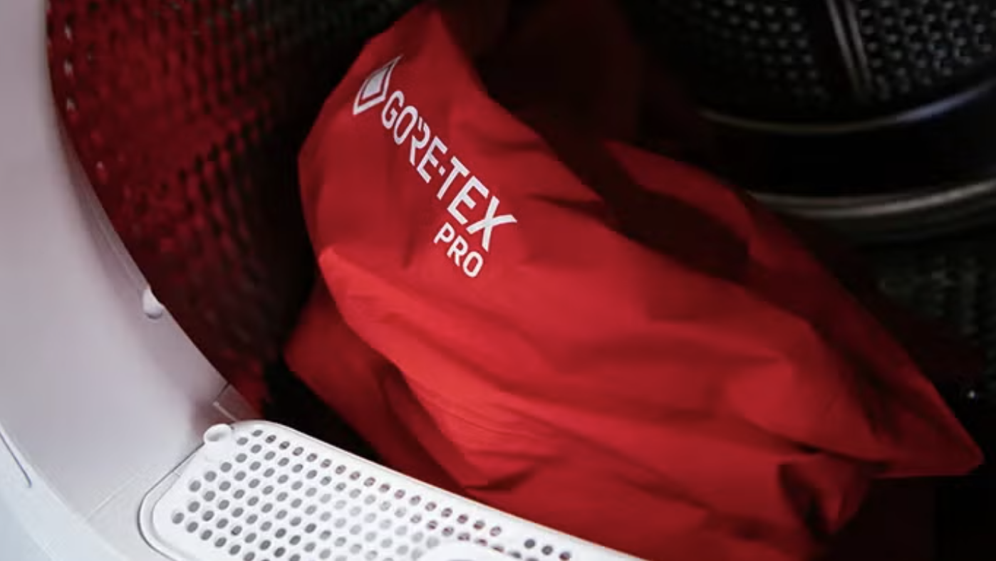 Séchage et réactivation du DWR d'une veste imperméable en gore-tex