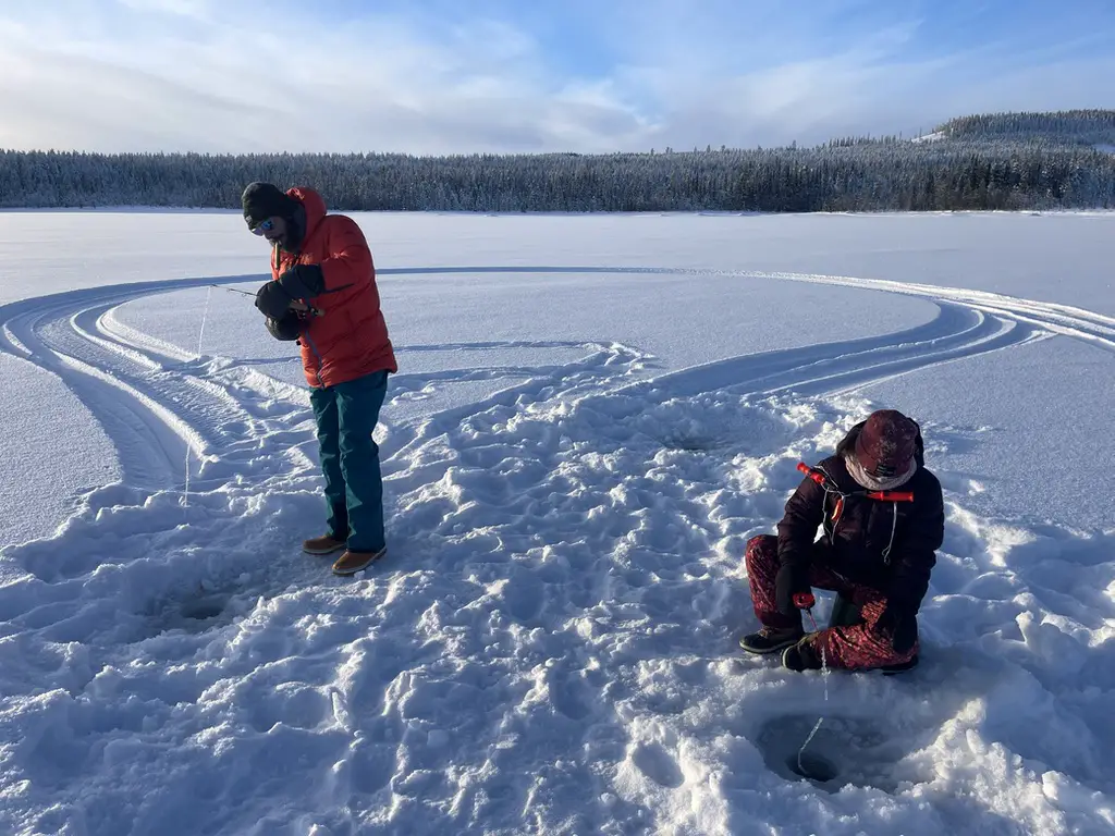 Pêche blanche en laponie