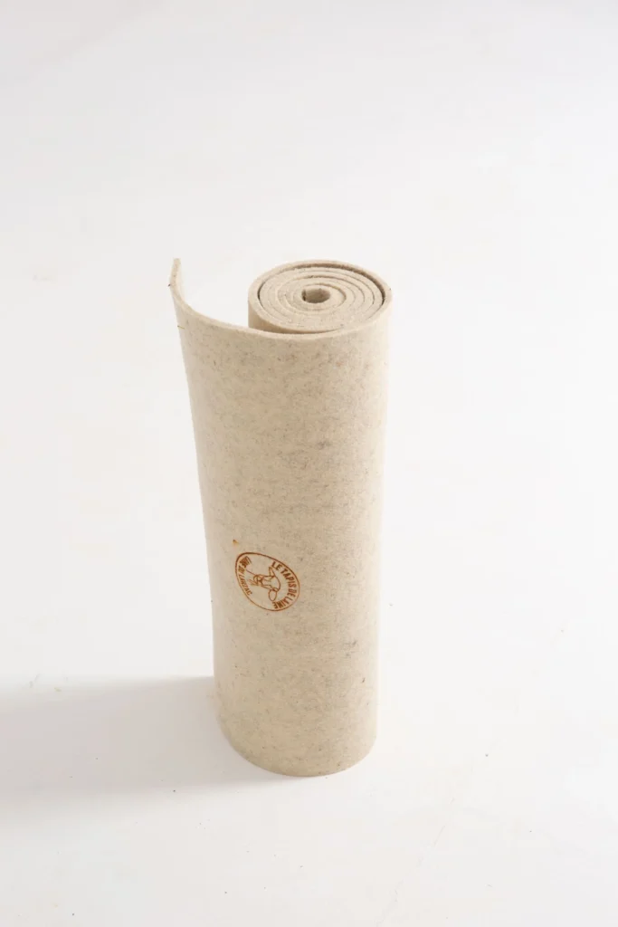 Tapis de yoga en laine