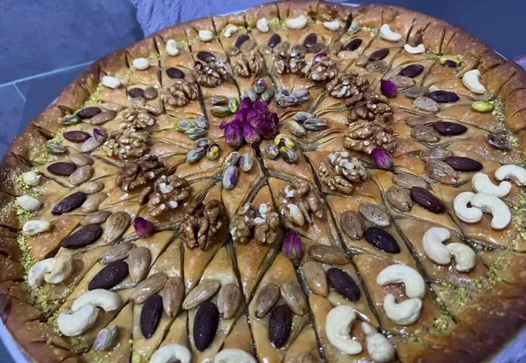 Baklawa pâtisserie emblématique Algérie spécialité sucrée