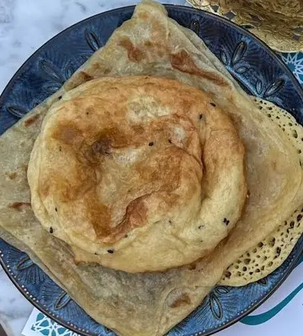 Sfenj Lekhfaf beignet traditionnel spécialité Algérie