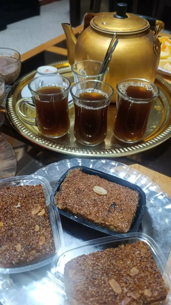 Qalb el louz algérien dessert typique de la gastronomie d Algérie