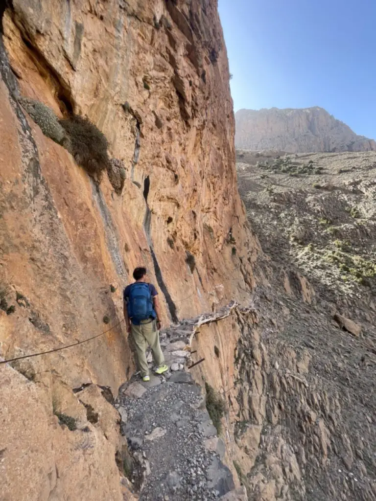 randonnée aérienne au passage berbère à Taghia Maroc