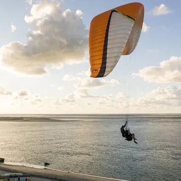 Survolez la dune du pilat en parapente
