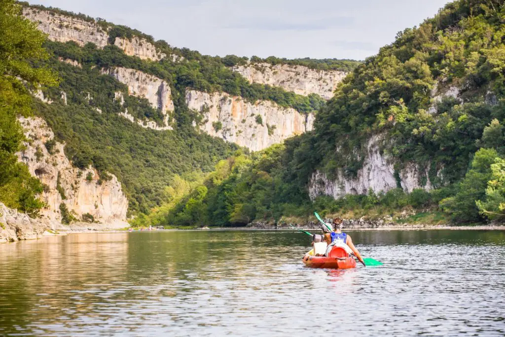 Descente en canoë en ardèche