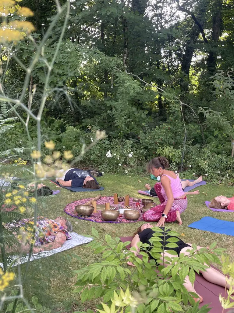 Séjour Sonothérapie et bains sonores avec catherine Sibille enseignante de yoga