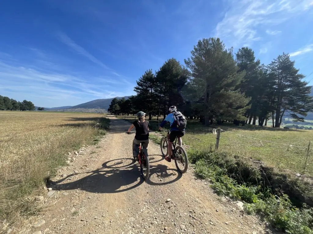 balade vtt électrique autour des angles et du lac de matemale