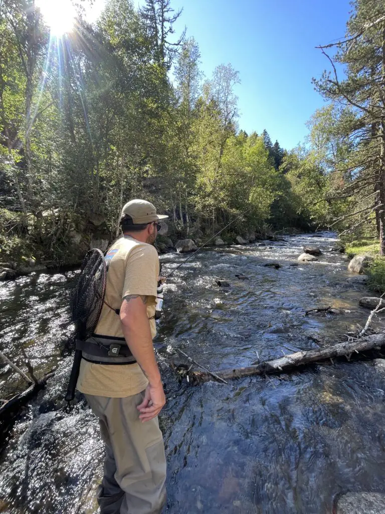Benoit Moreno Guide pêche à la mouche dans les pyrénées orientales en cerdagne et capcir