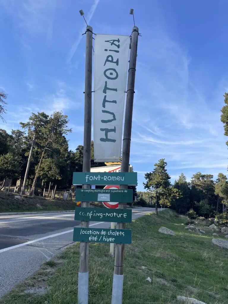 Camping huttopia à Font Romeu dans les pyrénées catalanes