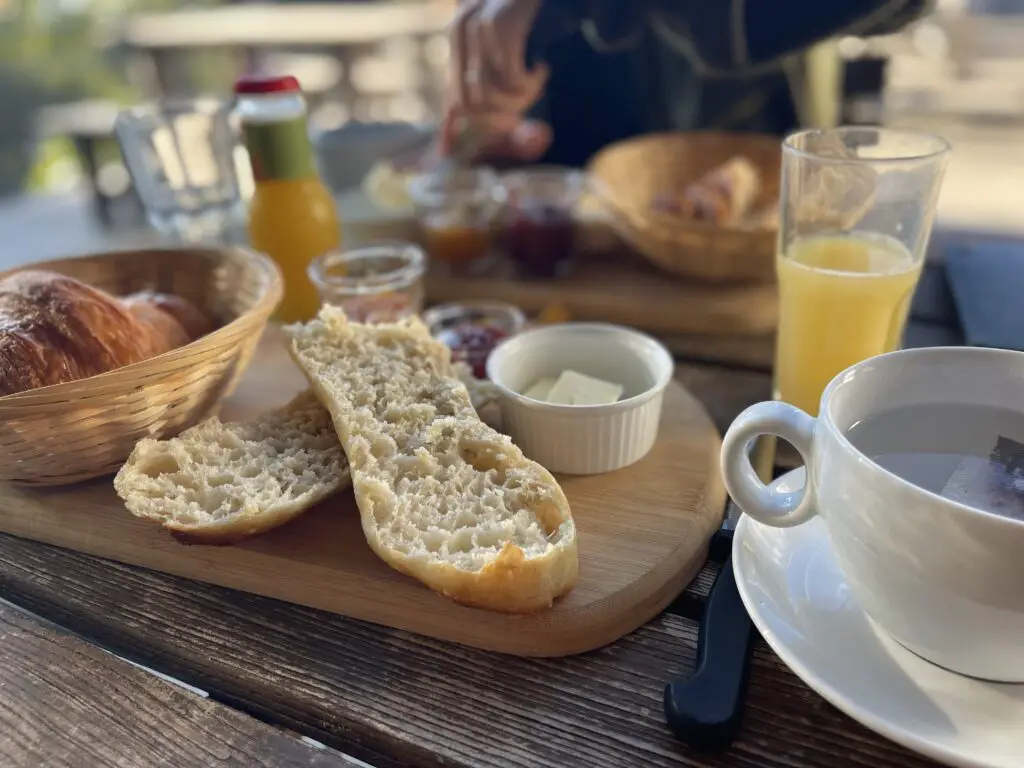 petit-dejeuner à huttopia de font-romeu