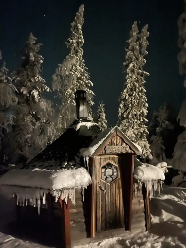 Bastu Sauna traditionnel suédois en laponie