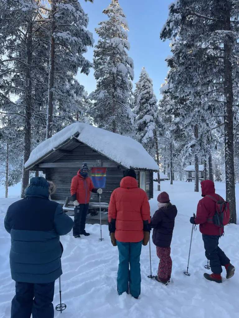 Robert BOUR guide nature nous partage ses connaissances sur la culture Sami