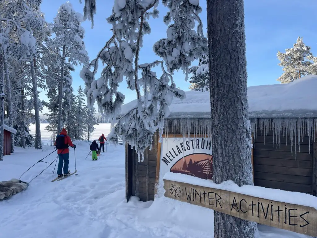 Ski nordique et expédition polaire autour de Mellanström