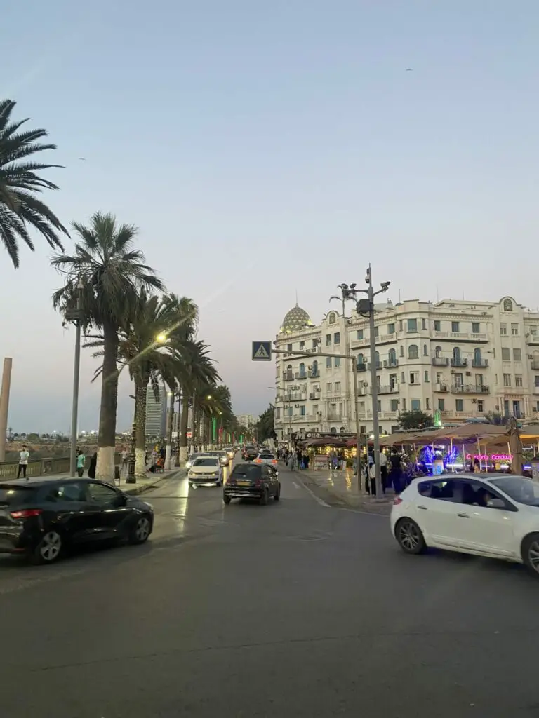 Alger capitale et paysages urbains