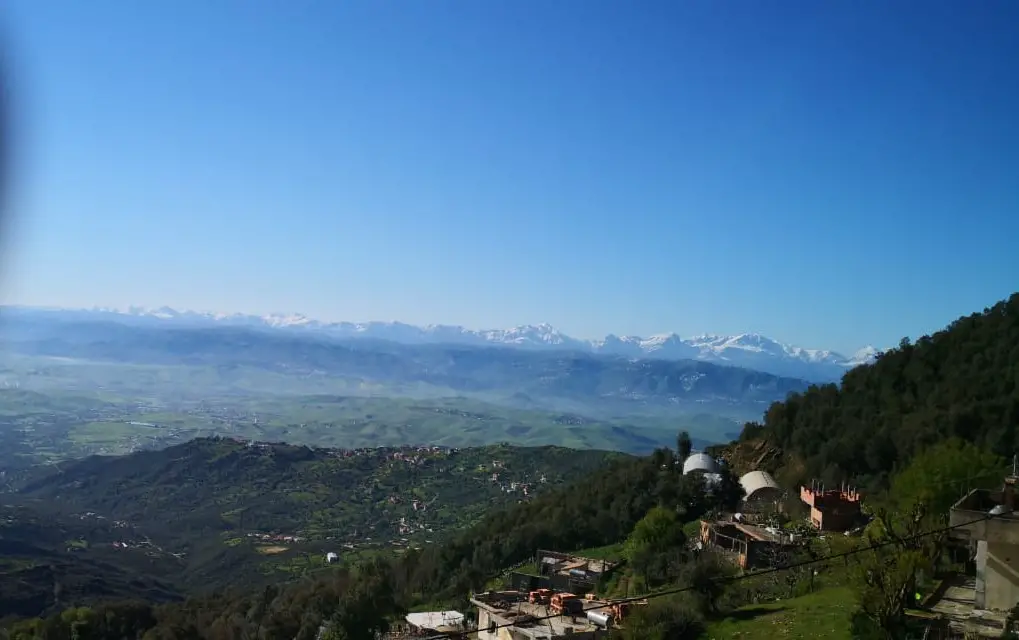 Village et paysage typique en Algérie