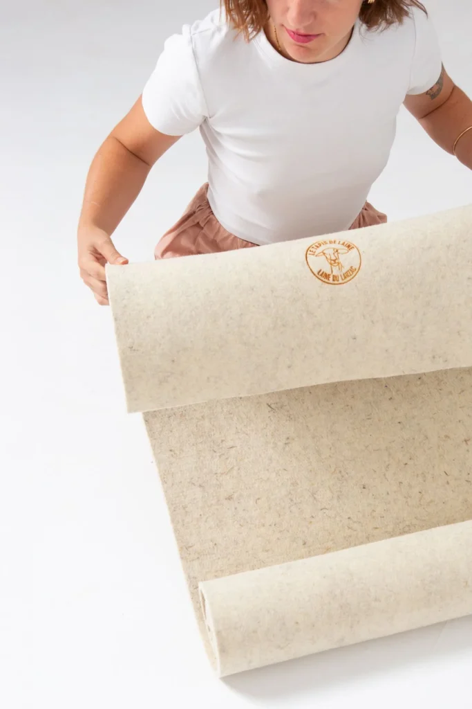 tapis de méditation écologique en laine