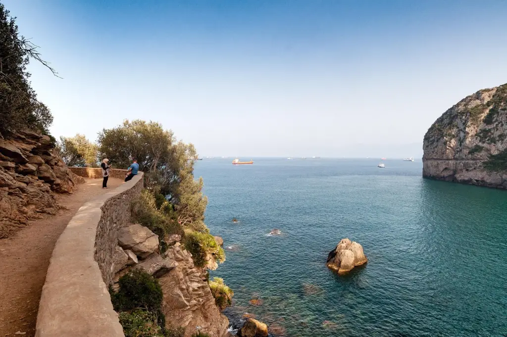 Vue ouverte sur la mer Méditerranée en Algérie