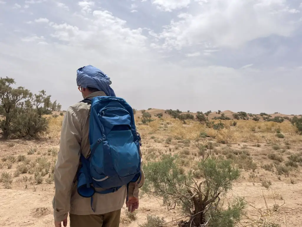 Test terrain du sac à dos Sac à dos léger et respirant Osprey talon 22