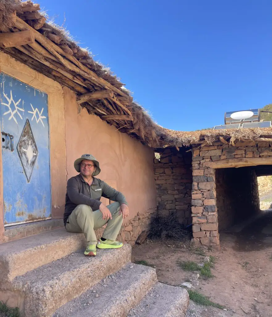 Avis sur la speedgoat 7 hoka chaussure testé dans la vallée heureuse au Maroc