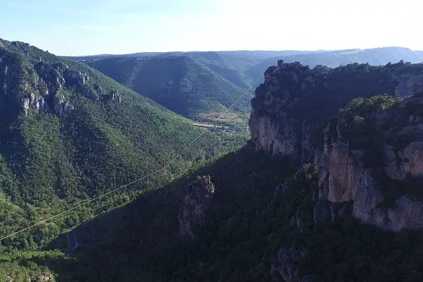 Prise de vue durant le World Record Highline Millau par dronestudio