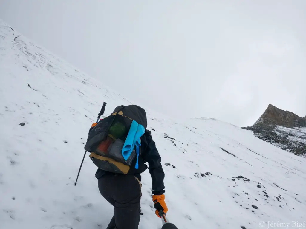Dans les derniers mètres du Parang la (5562m).