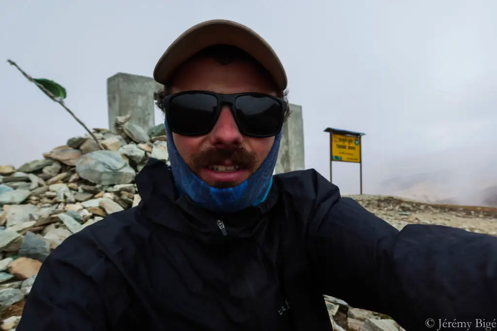 Passage du col de Phalgune à 4000m.