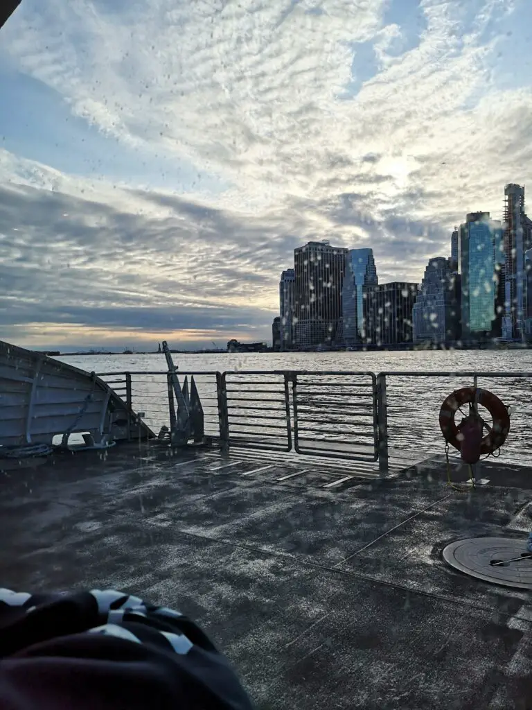 bateau retour à Manhattan