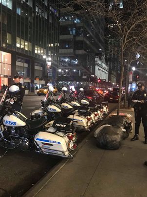 Moto de police lors de notre visite à New York 