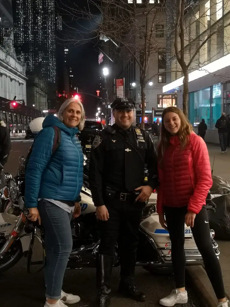 Photo avec un policier New Yorkais
