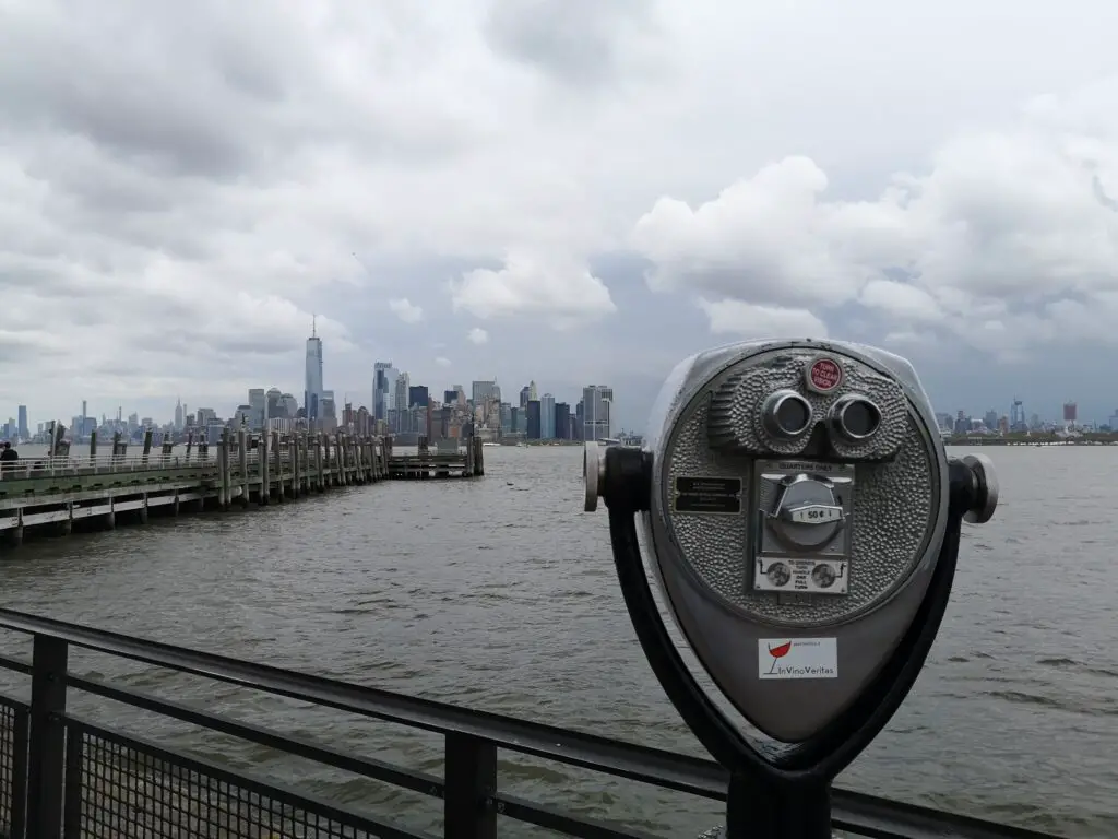 Vue sur Manhattan depuis l'île de la Statue