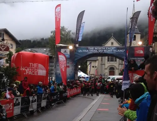 Arrivée de l’équipe d’Andrea de la CCC à l'utra trail du mont blanc