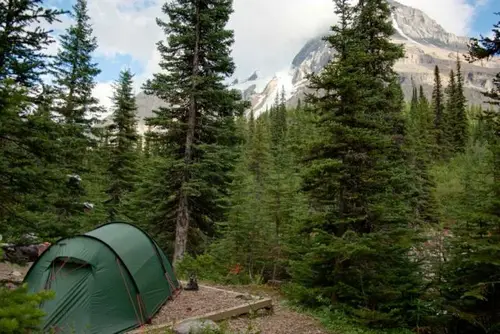 Bivouac face au Mt Robson durant notre Trek en Colombie Britannique